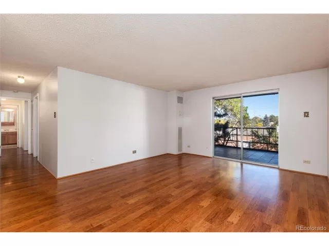 MLS: 3685466 Condo For Sale