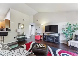 Photo #5: 3686360 Listing 