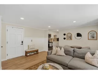 More Details about MLS # 3691301 : 336 N GRANT ST 206 DENVER CO 80203