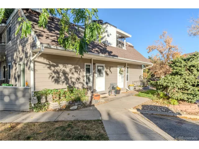 MLS: 3701301 Condo For Sale