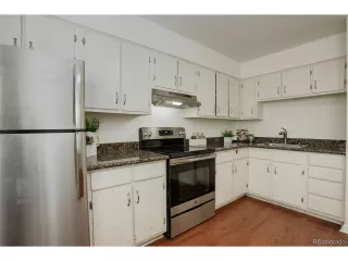 Photo #3: 3702355 Listing