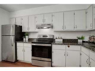 Photo #4: 3702355 Listing