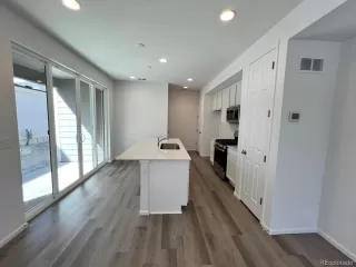 Photo #2: 3704494 Listing