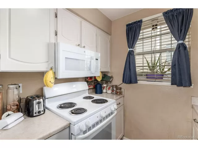 MLS: 3708925 Condo For Sale