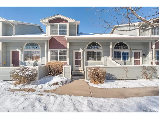 MLS: 3709688 Condo For Sale