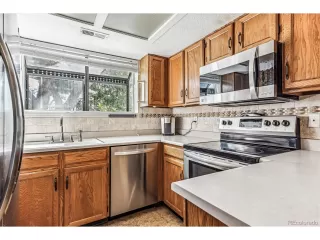 Photo #6: 3711063 Listing