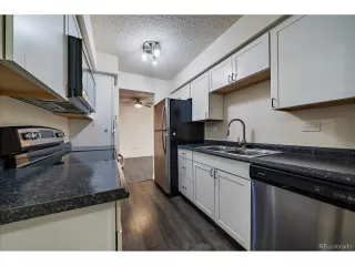 Photo #2: 3713601 Listing