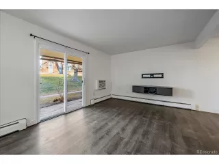 Photo #6: 3713601 Listing