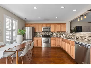 Photo #6: 3715664 Listing