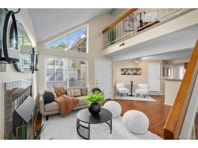 MLS: 3719313 Condo For Sale