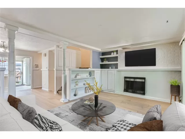 MLS: 3723295 Condo For Sale