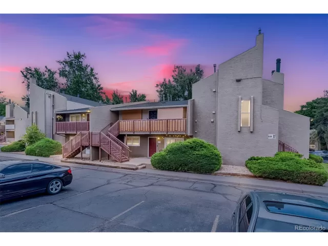 MLS: 3724394 Condo For Sale