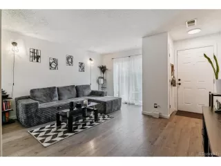 Photo #6: 3724394 Listing