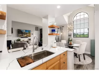 Photo #3: 3728084 Listing