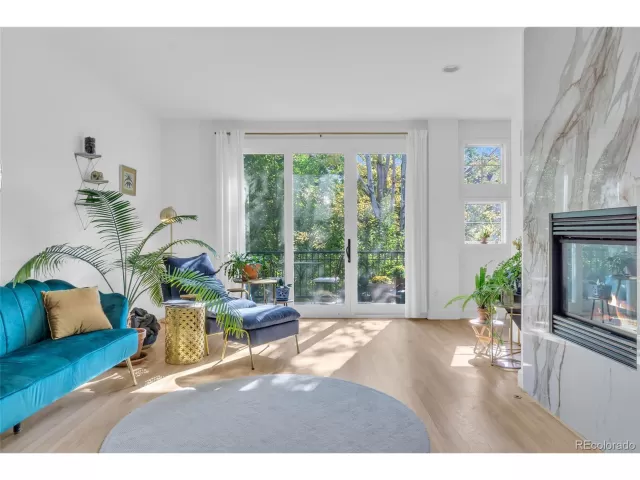 MLS: 3728710 Condo For Sale