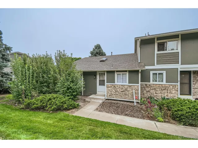 MLS: 3733151 Condo For Sale