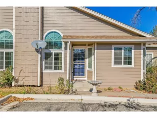 Photo #4: 3736116 Listing