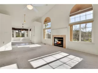 Photo #6: 3736116 Listing