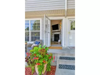 Photo #2: 3739964 Listing 