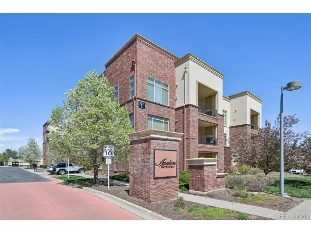 MLS: 3742400 Condo For Sale