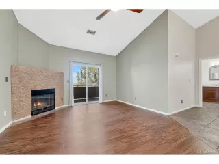 Photo #5: 3744129 Listing