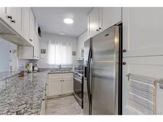 Photo #6: 3745055 Listing