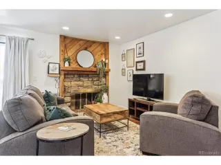 Photo #3: 3748787 Listing