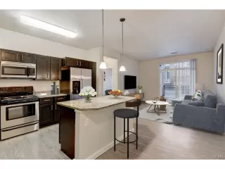 Photo #3: 3749603 Listing