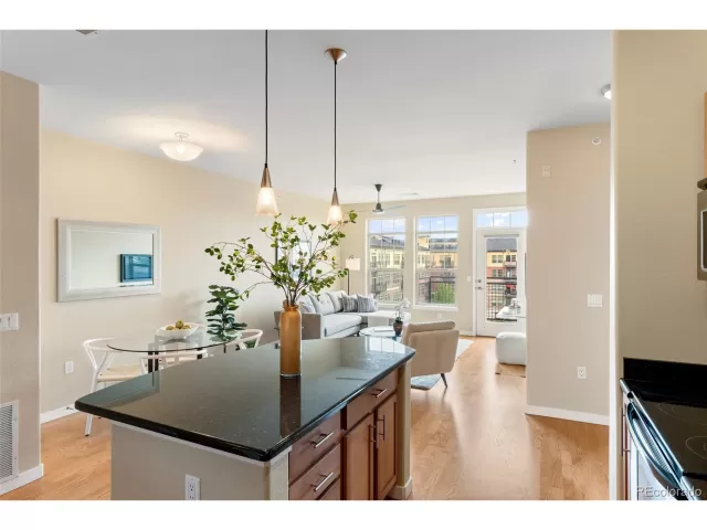 MLS: 3752169 Condo For Sale