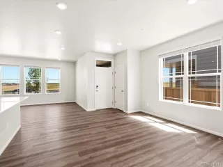 Photo #3: 3755384 Listing