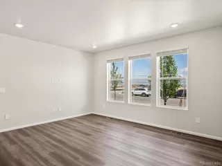 Photo #6: 3755384 Listing