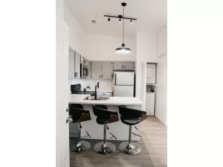 Photo #2: 3755559 Listing 