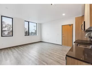 Photo #2: 3765400 Listing