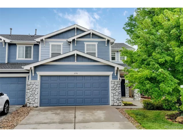 MLS: 3768838 Condo For Sale