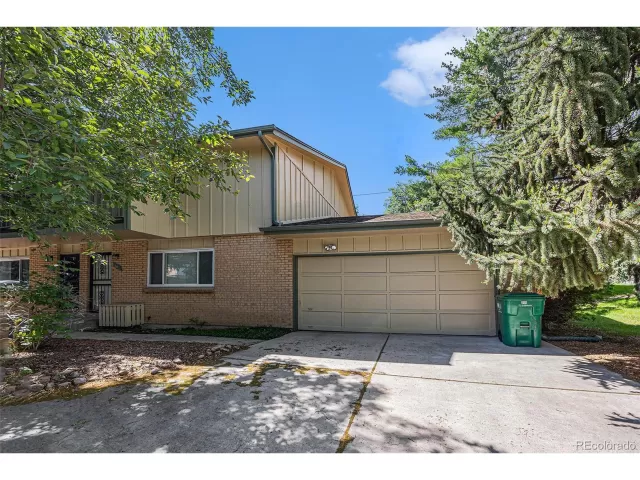 MLS: 3777040 Condo For Sale