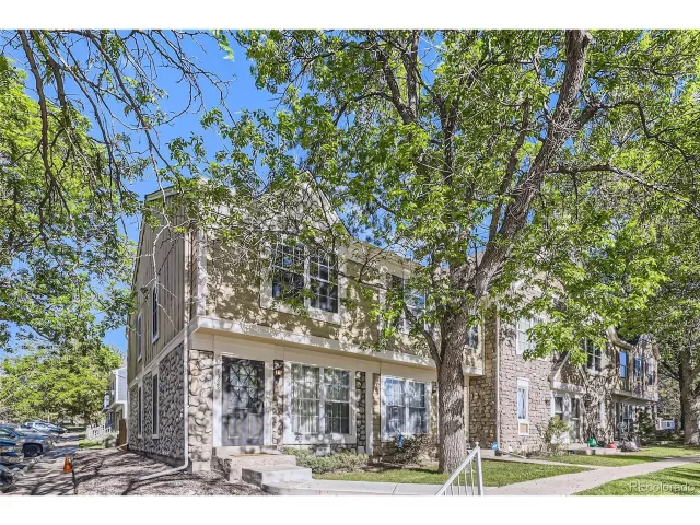 MLS: 3779698 Condo For Sale