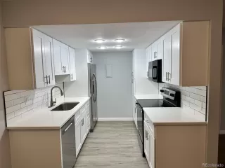 Photo #6: 3782839 Listing