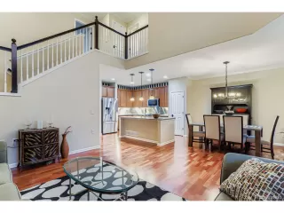 Photo #2: 3783406 Listing