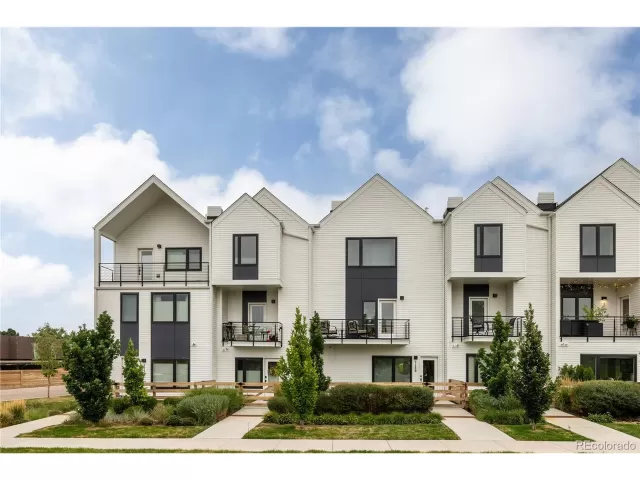 MLS: 3786471 Condo For Sale