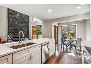 Photo #6: 3790259 Listing 