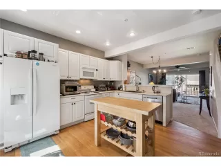 Photo #6: 3793116 Listing