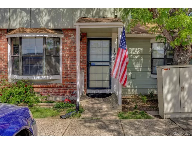 MLS: 3793913 Condo For Sale