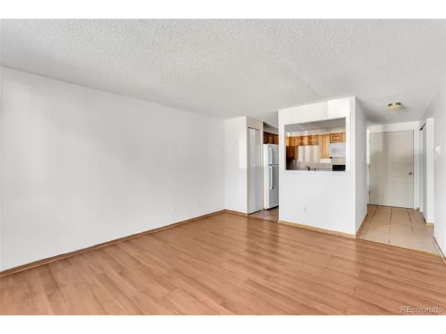 MLS: 3799413 Condo For Sale