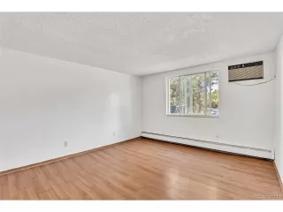 Photo #5: 3799413 Listing