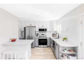 Photo #2: 3801873 Listing