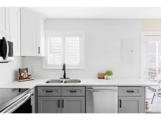 Photo #3: 3801873 Listing