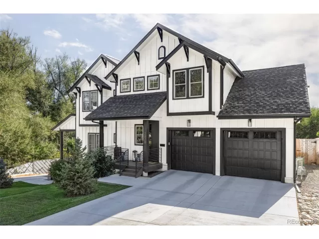 MLS: 3804517 Condo For Sale