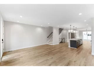 Photo #2: 3805919 Listing