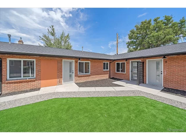 MLS: 3806725 Condo For Sale