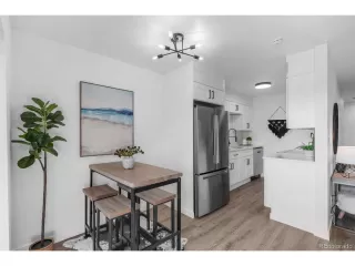 Photo #5: 3807222 Listing